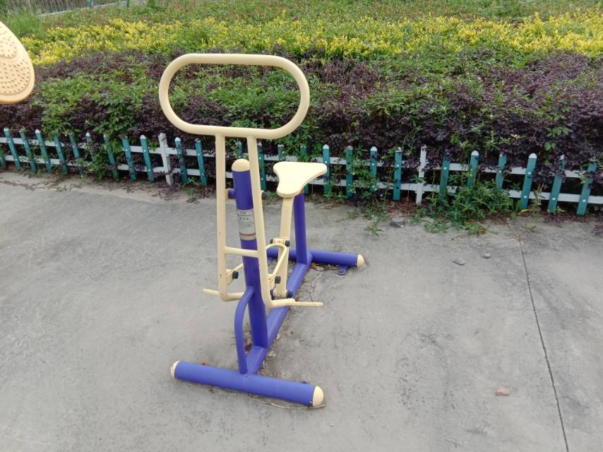 騎馬器