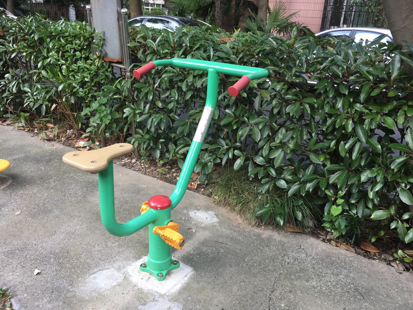 直立健身車