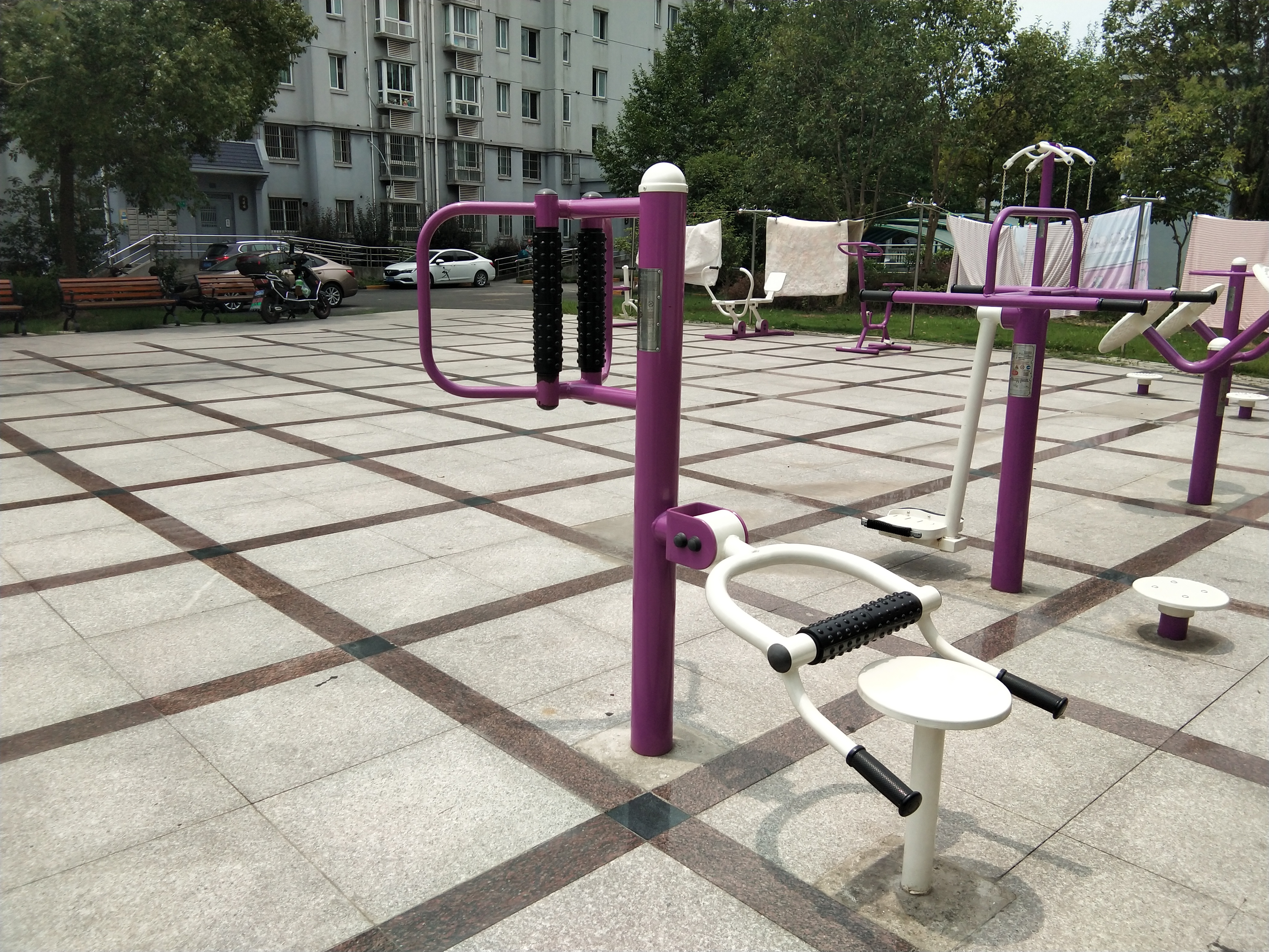 腰背按摩器