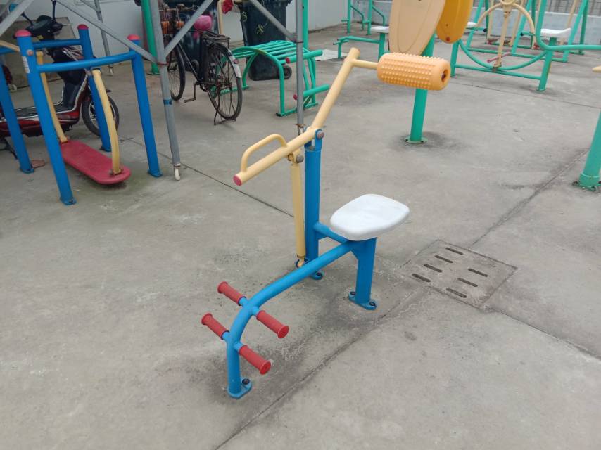 腹背鍛煉器