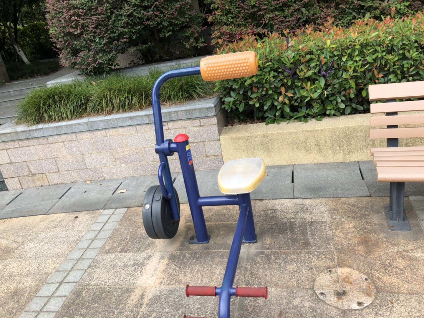 腹背鍛煉器