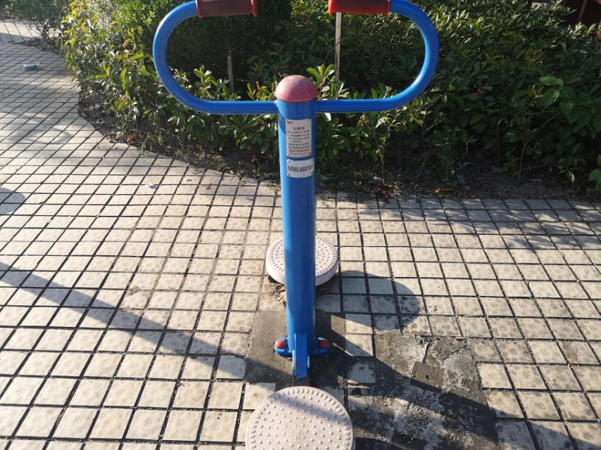 扭腰器