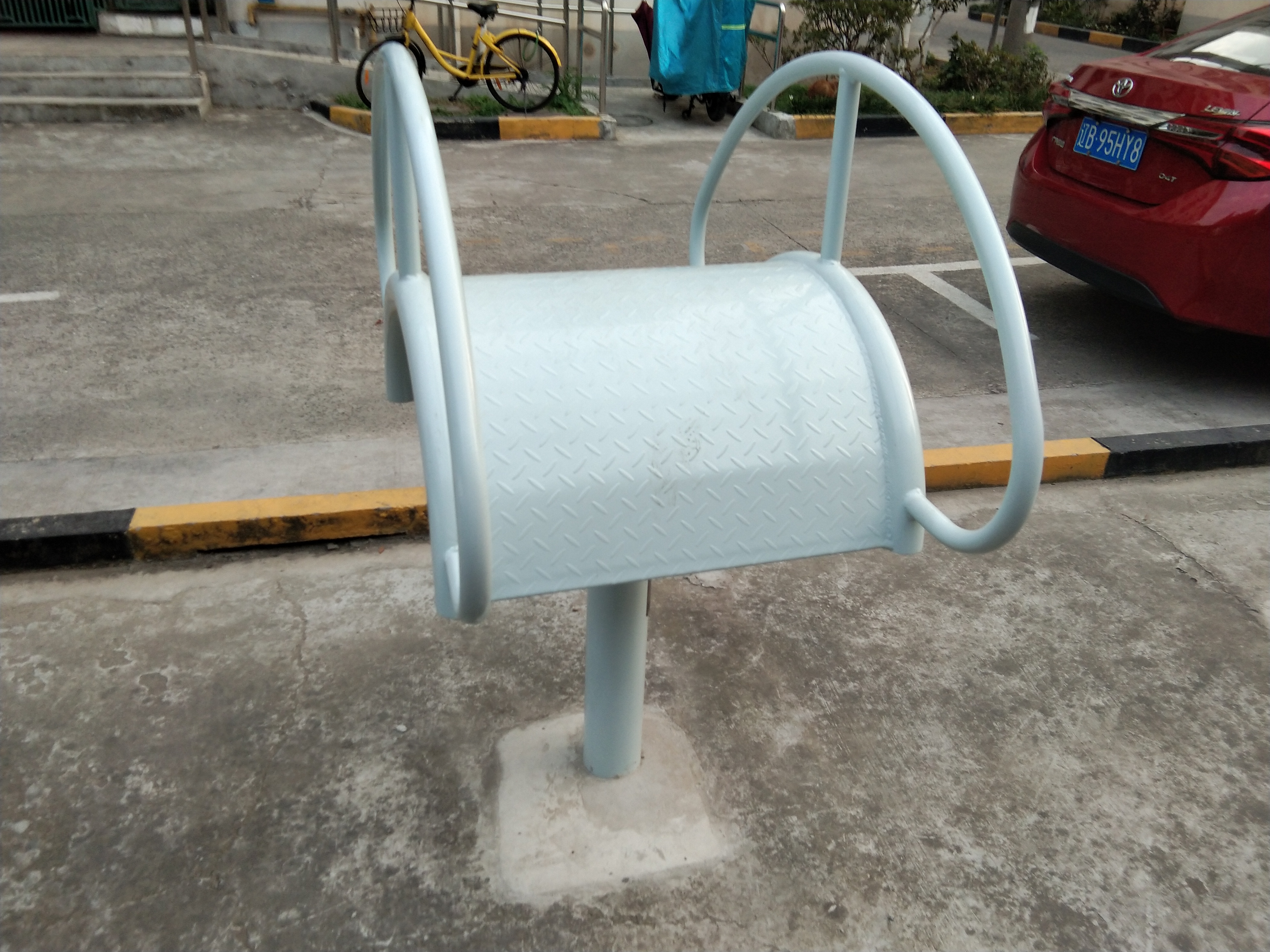 伸腰器