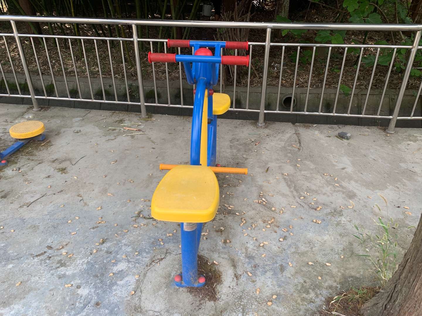 下肢康復器
