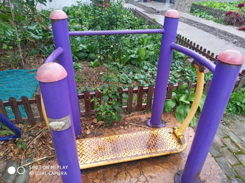 腿部鍛煉器