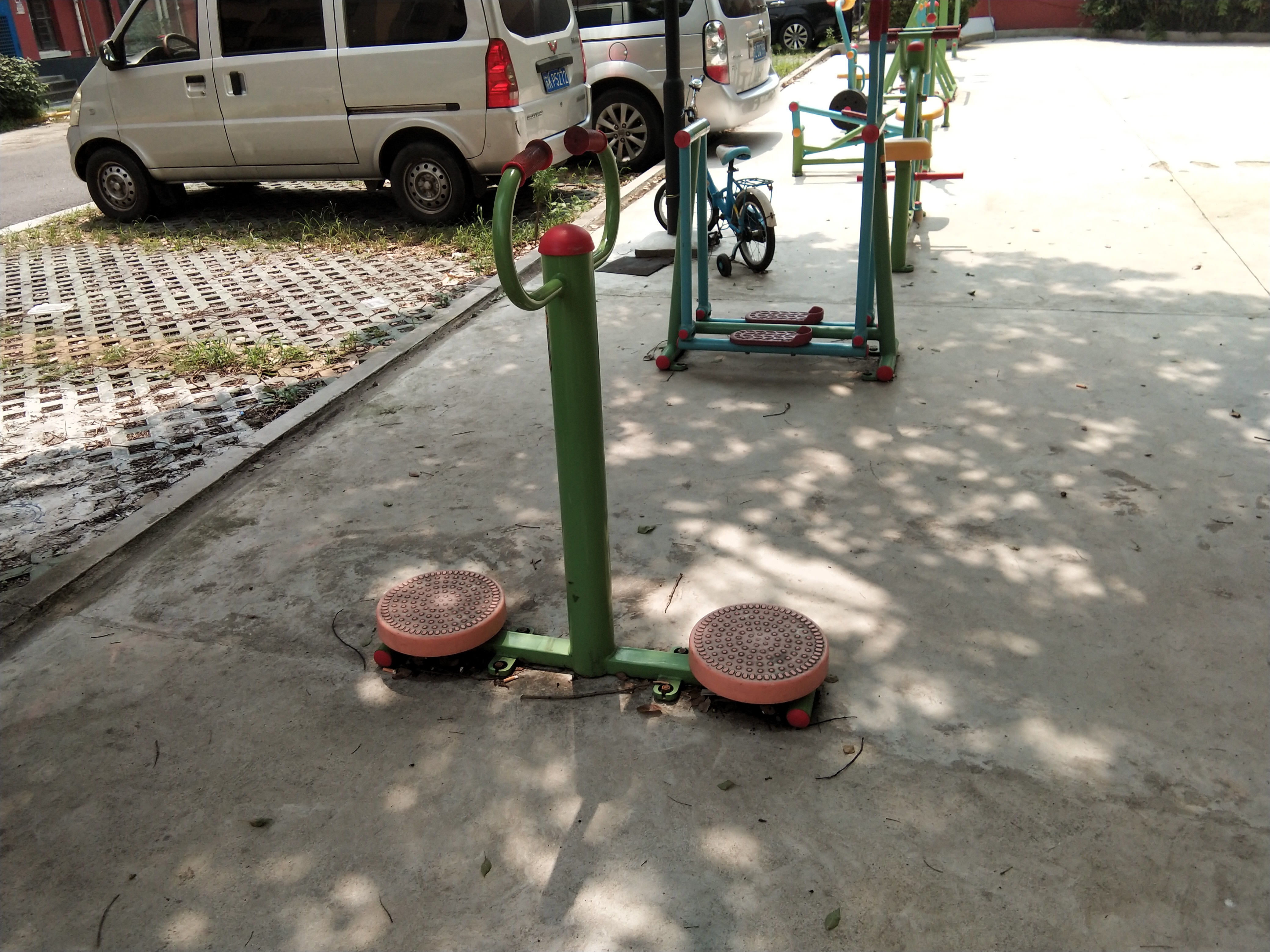 扭腰器