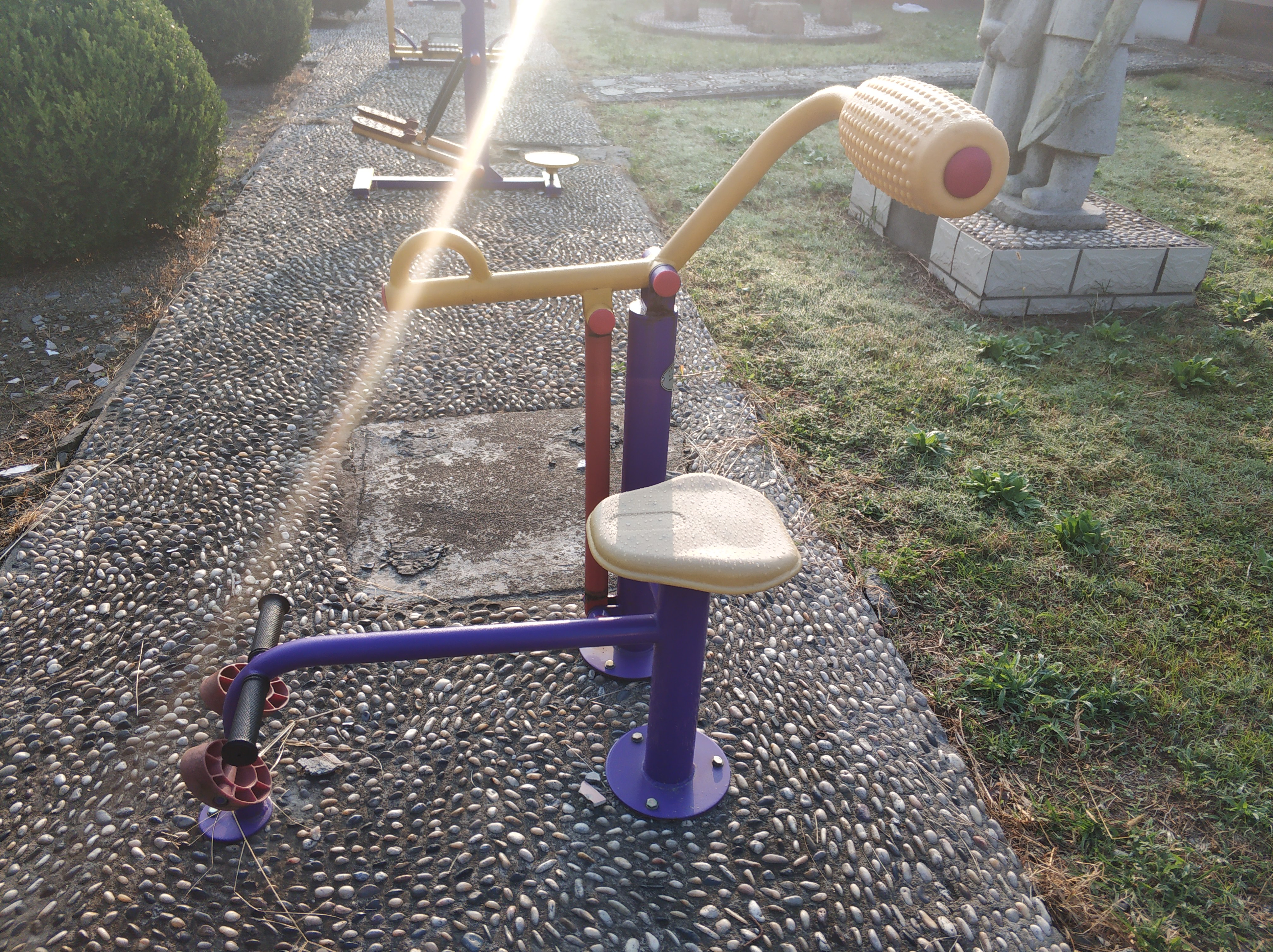 腹背訓練器