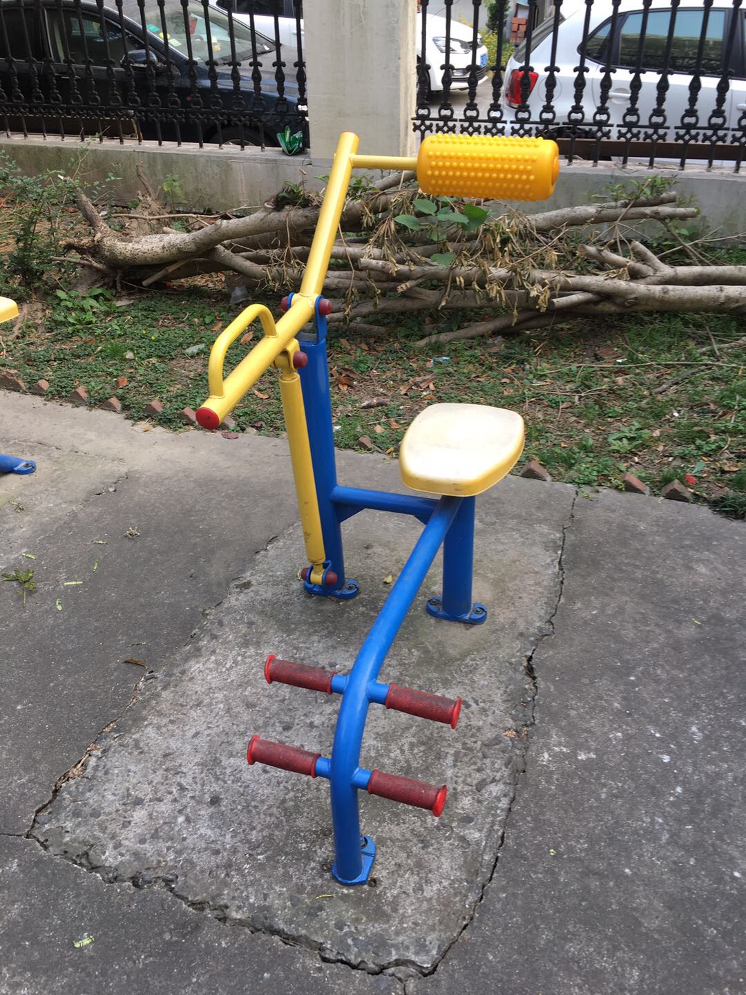 腹背鍛煉器