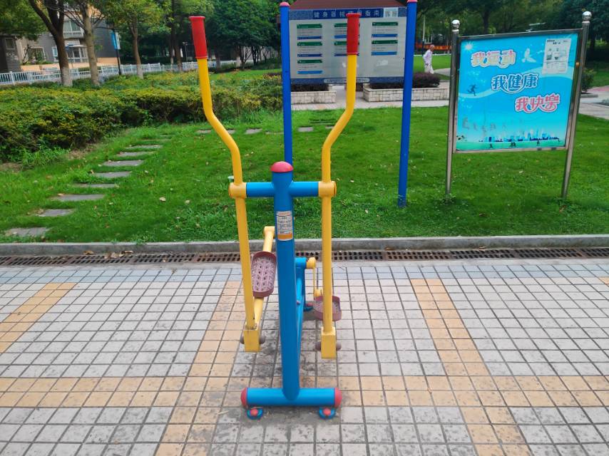 滑雪器