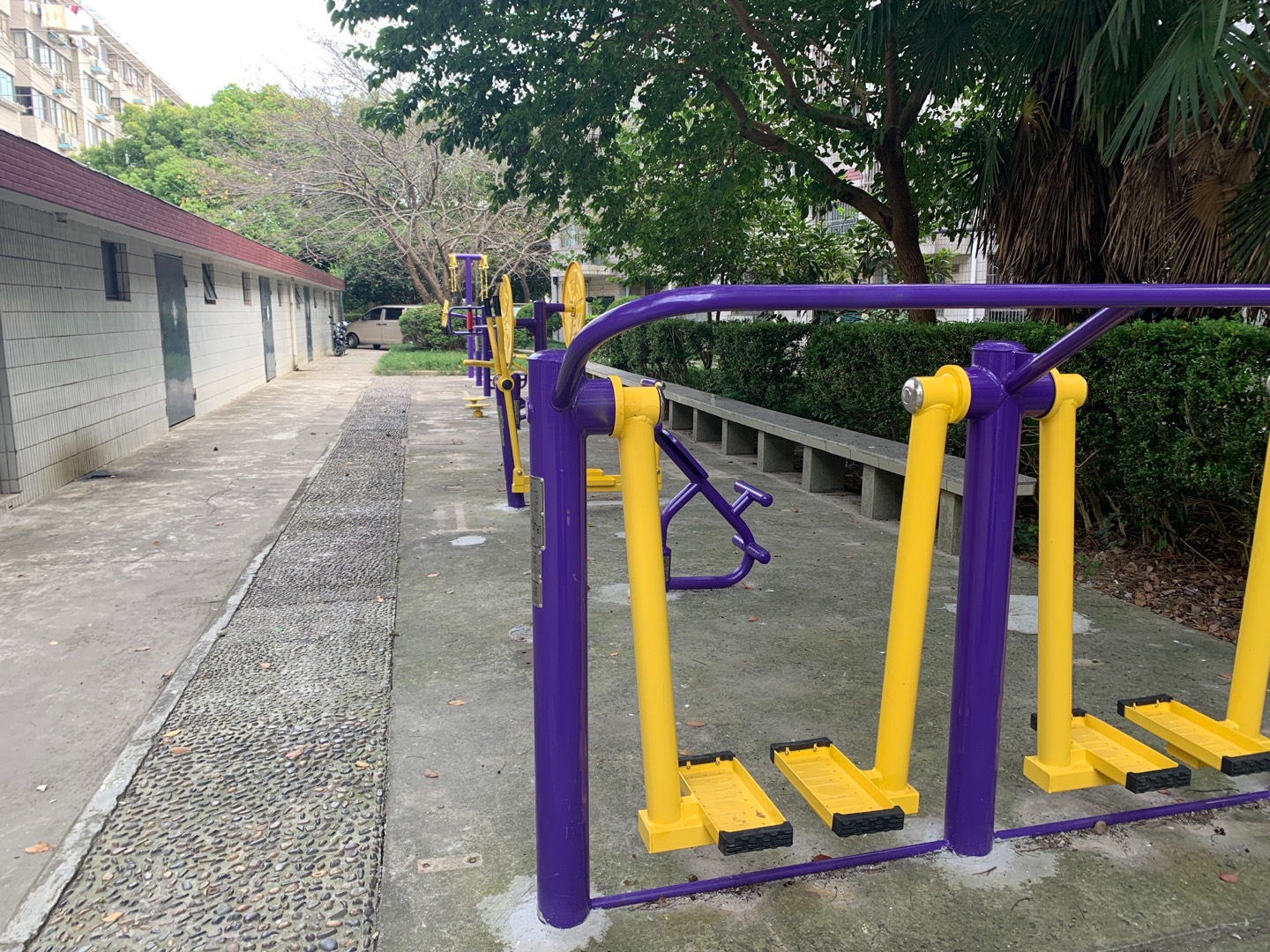 堡鎮(zhèn)向陽新村60號健身點(diǎn)