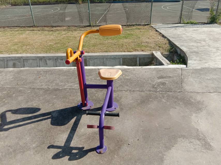 腹背訓練器