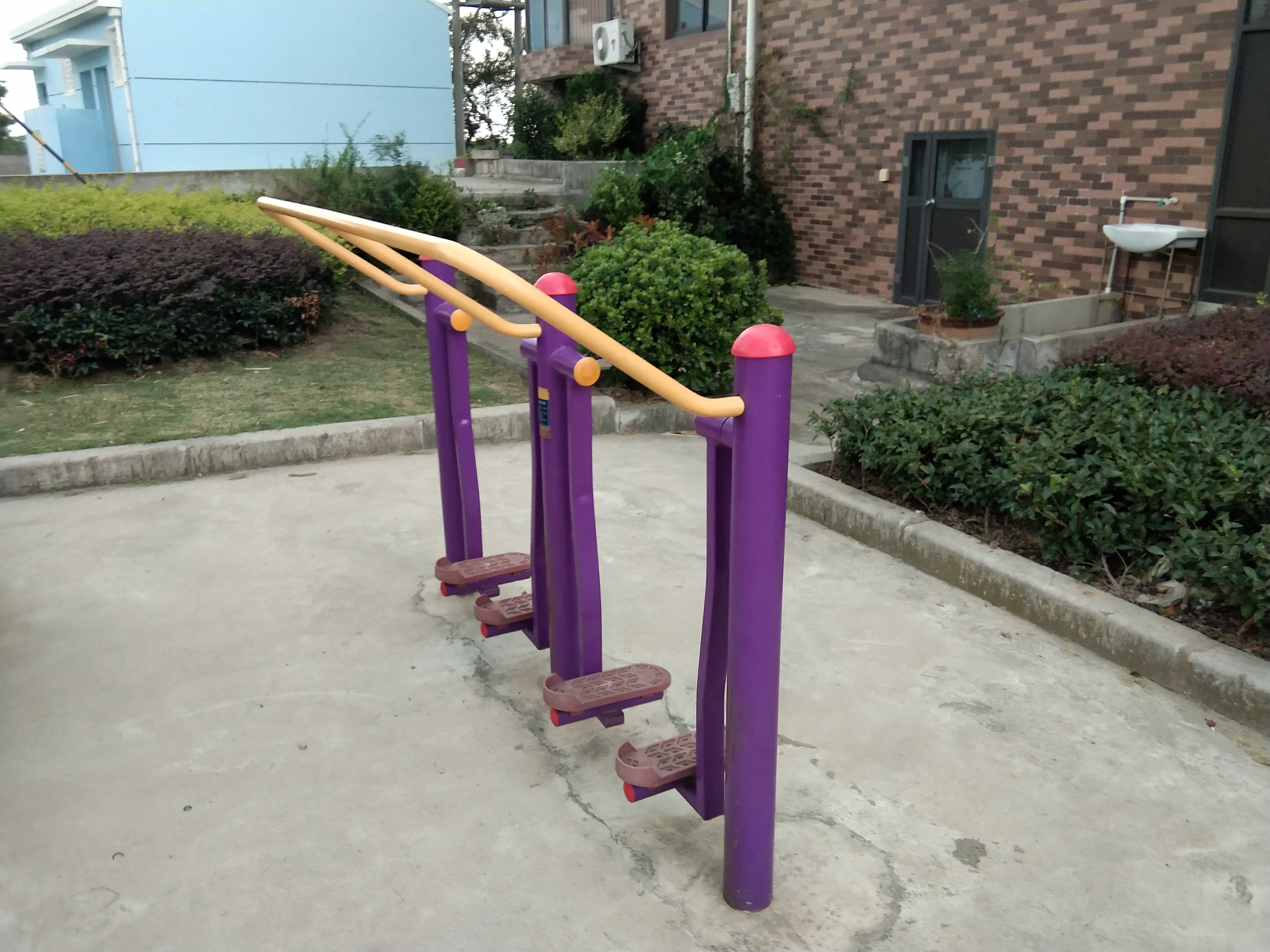 太空漫步器