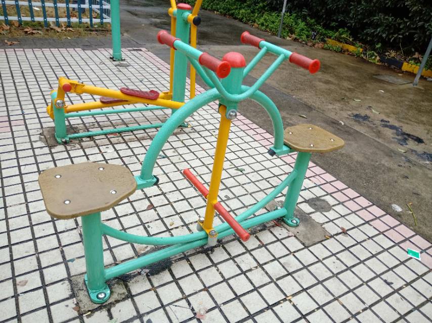 下肢康復器