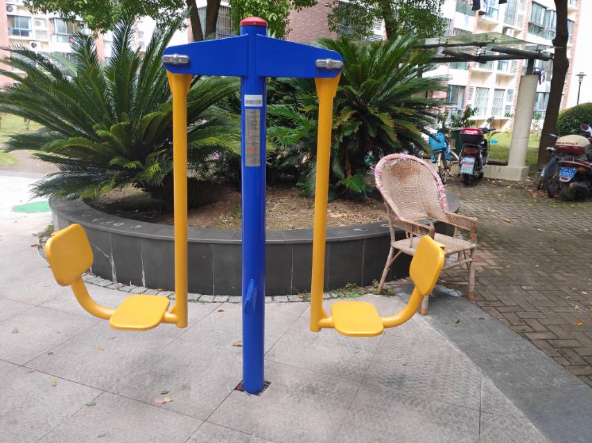 雙位蹬力器