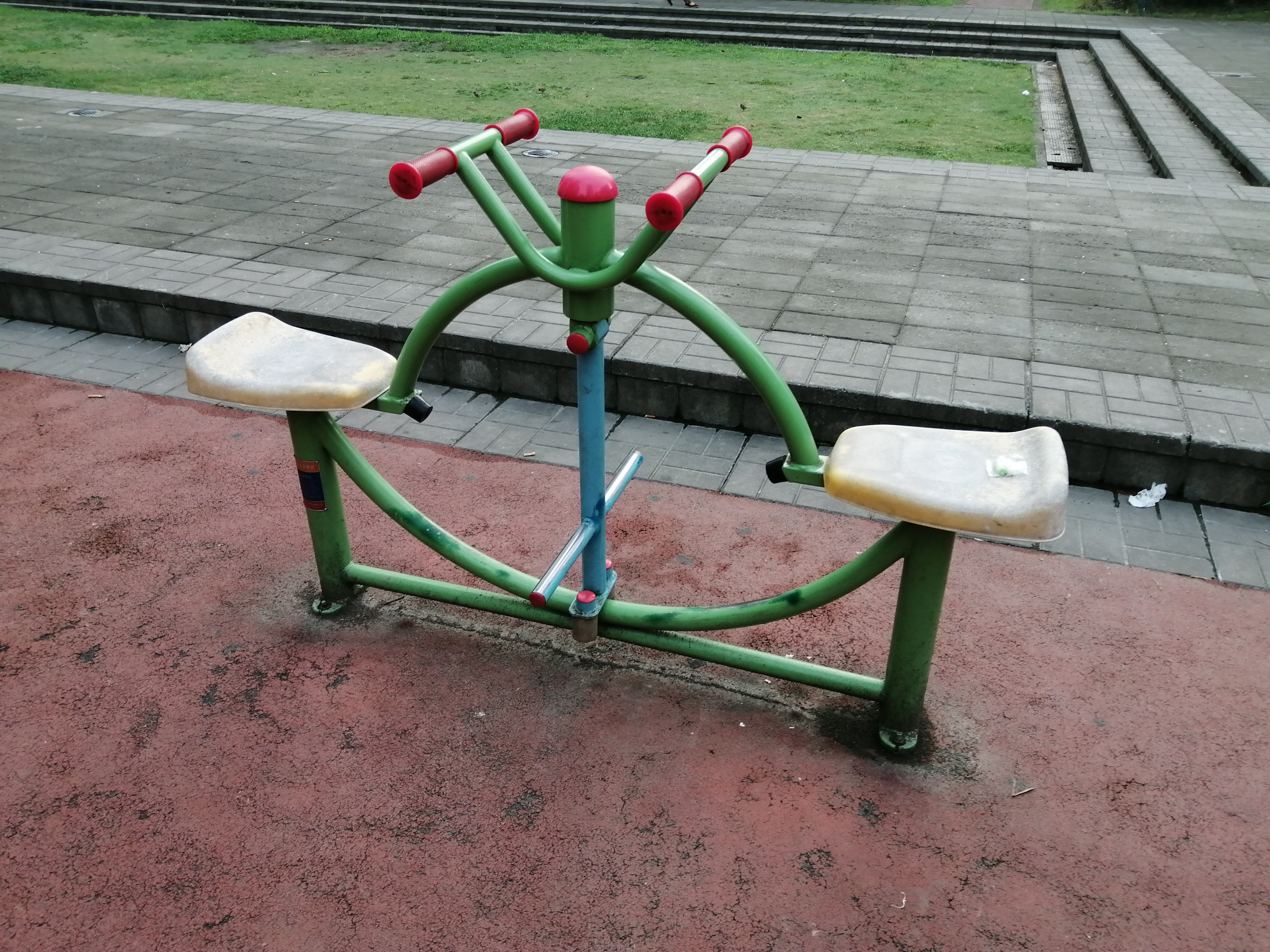 下肢康復器