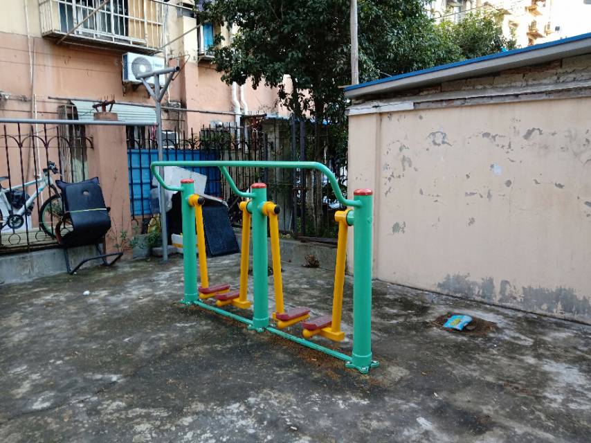 兩聯漫步機