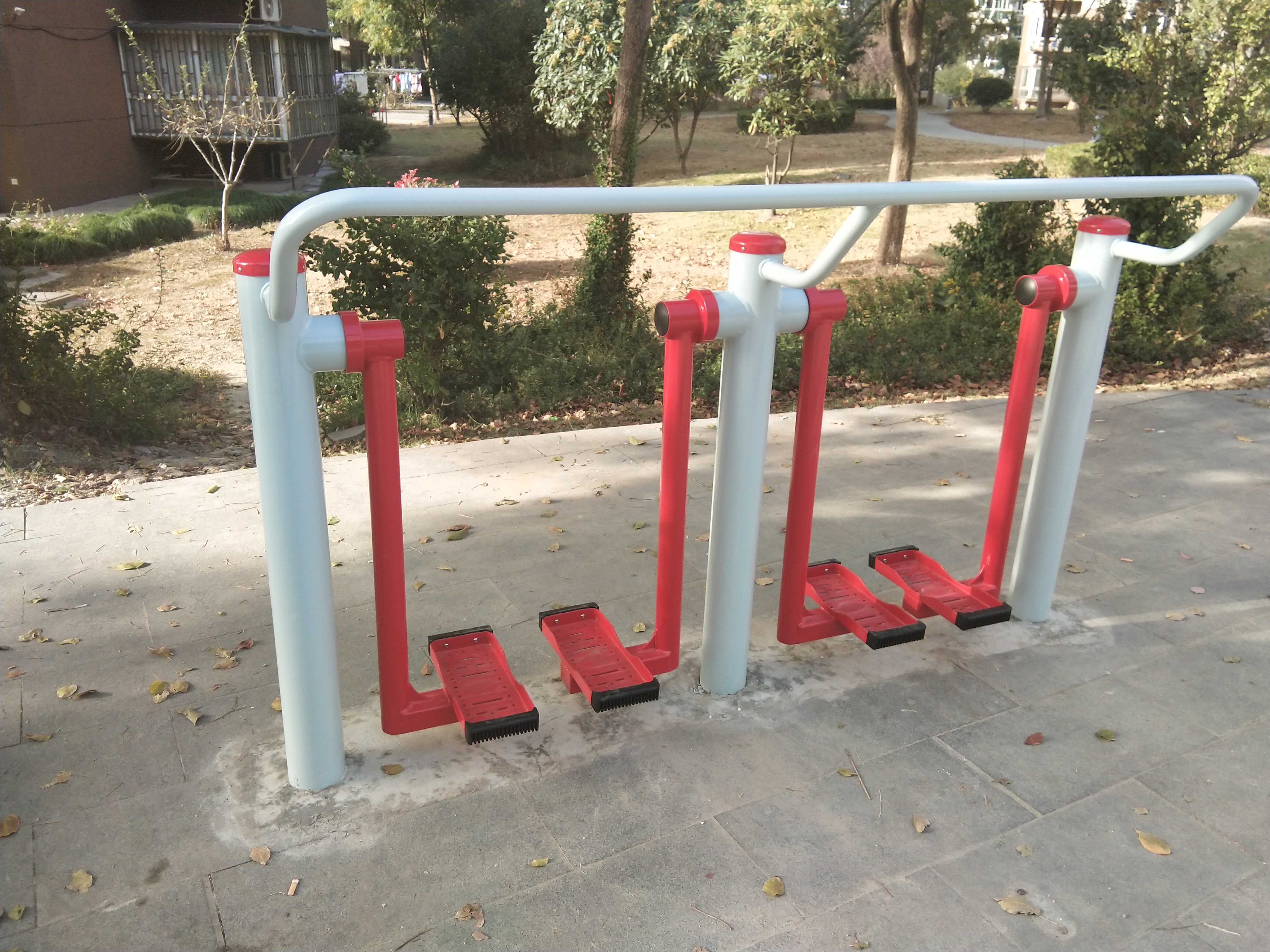 兩聯漫步機