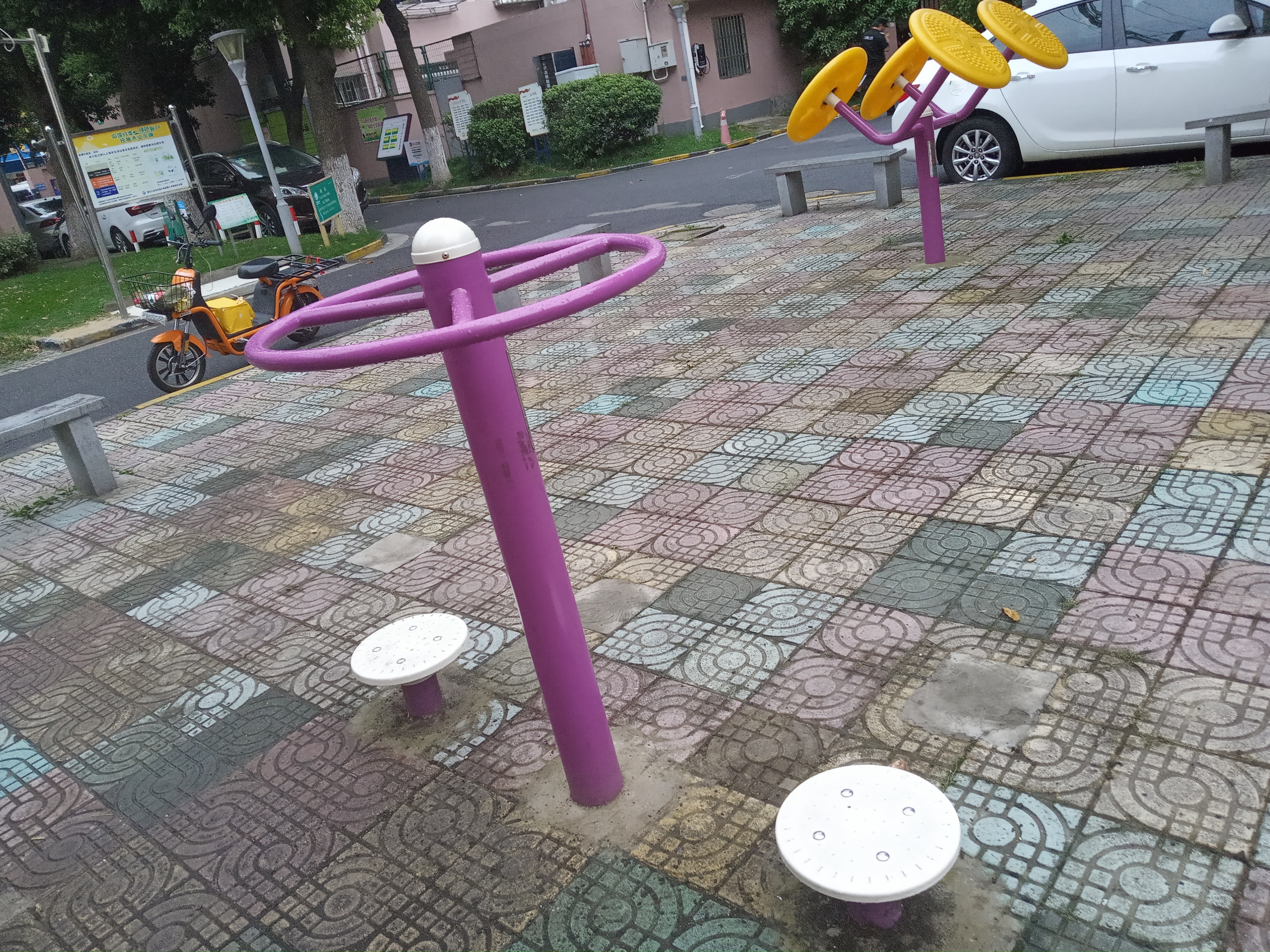 晃板扭腰器