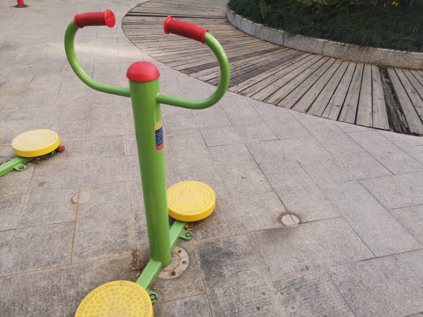 扭腰器