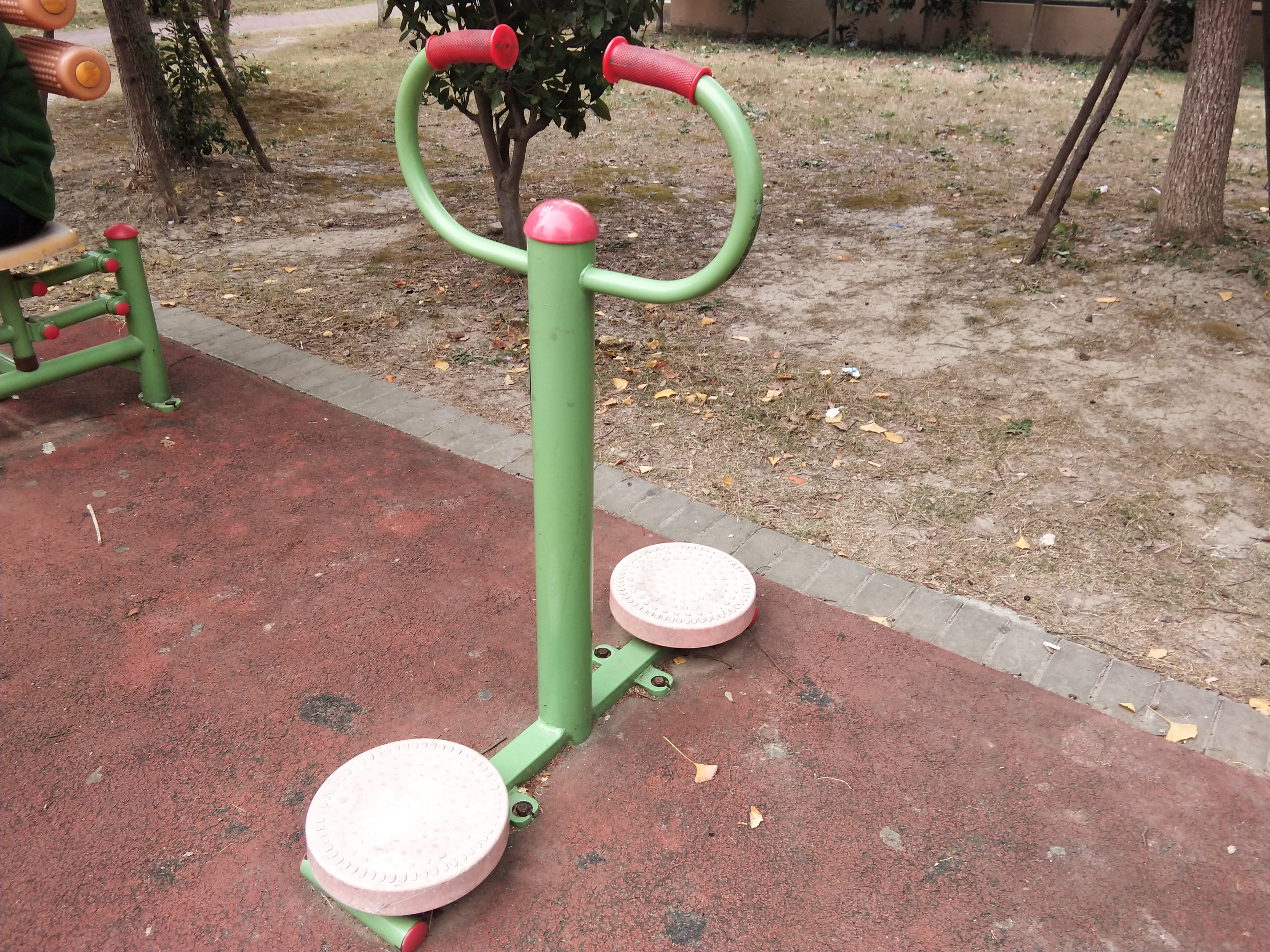 扭腰器