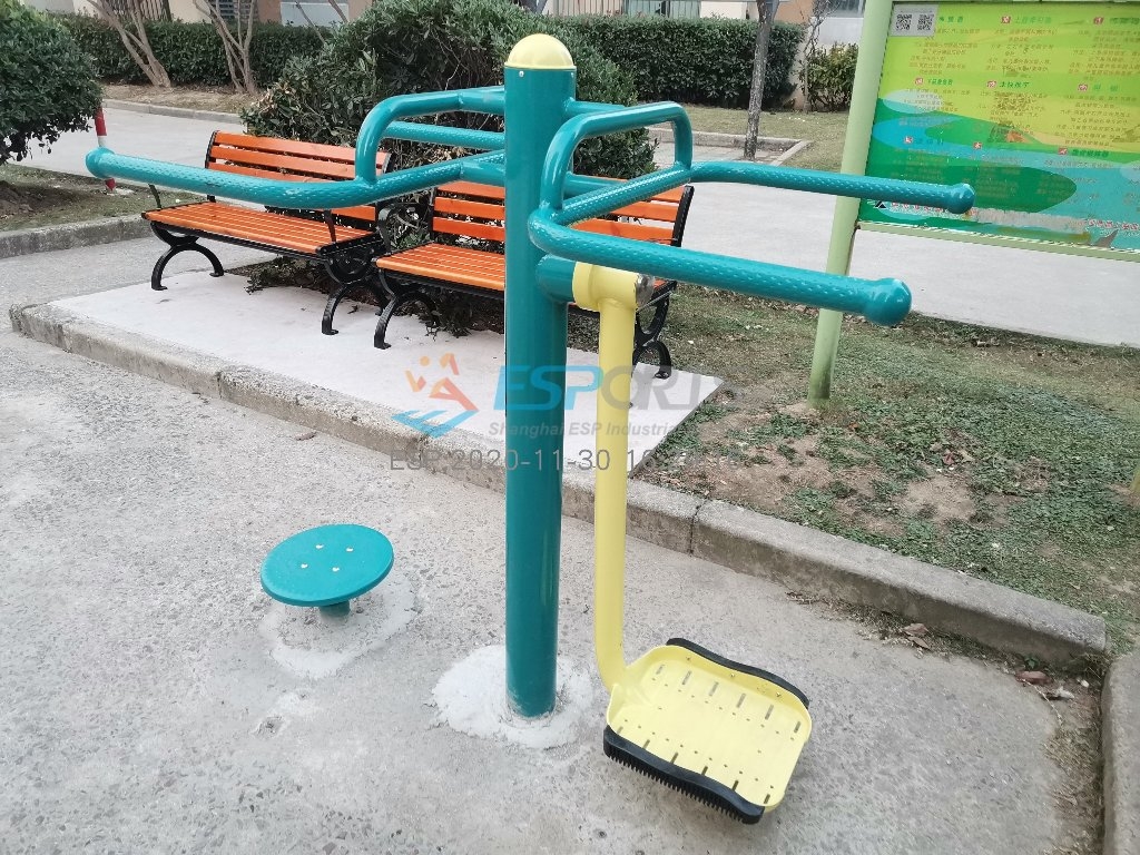 扭腰鐘擺器