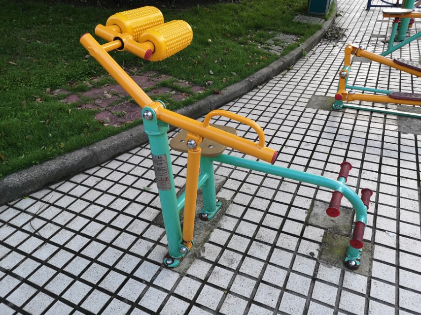 腹背鍛煉器
