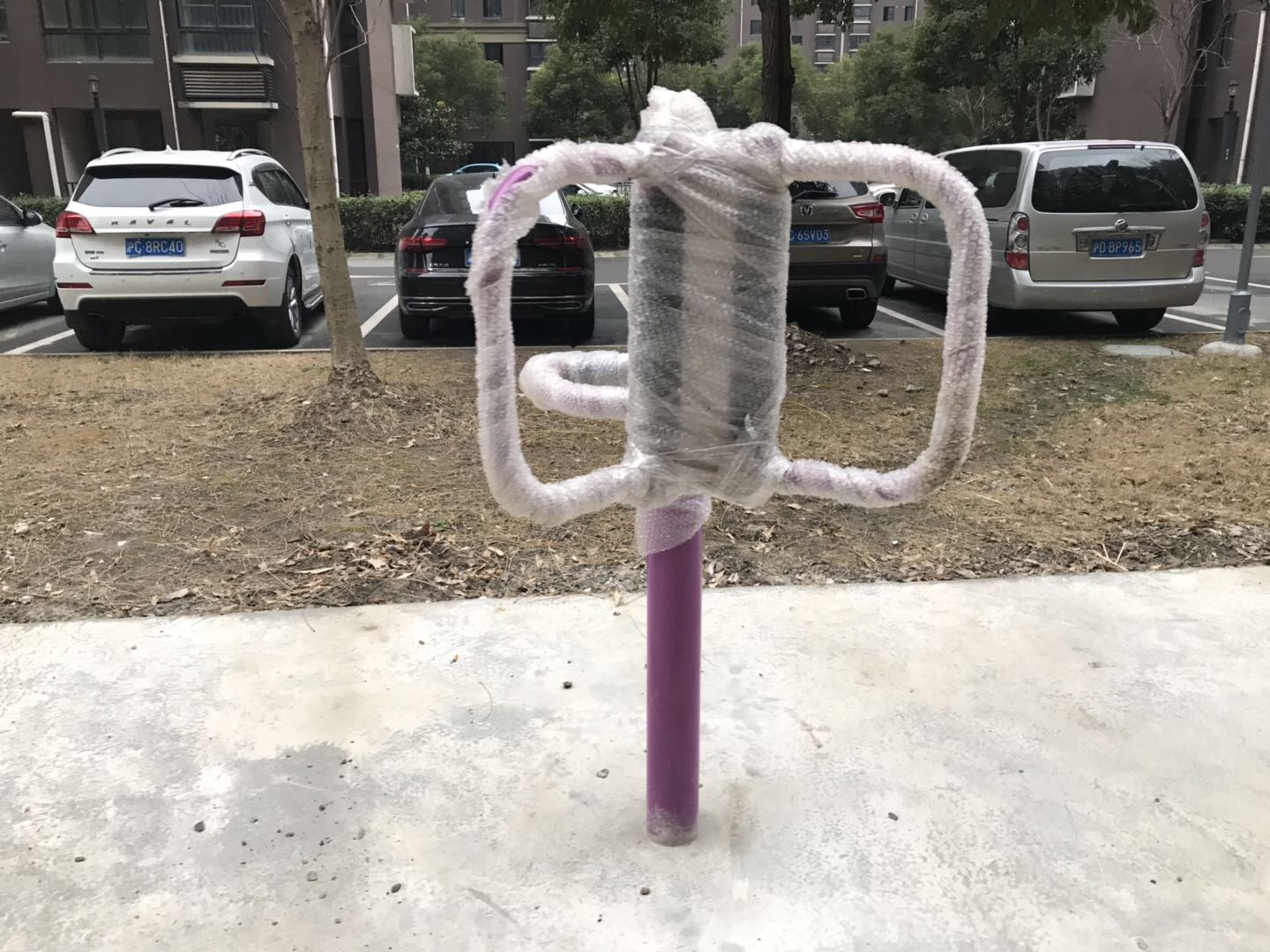 腰背按摩器