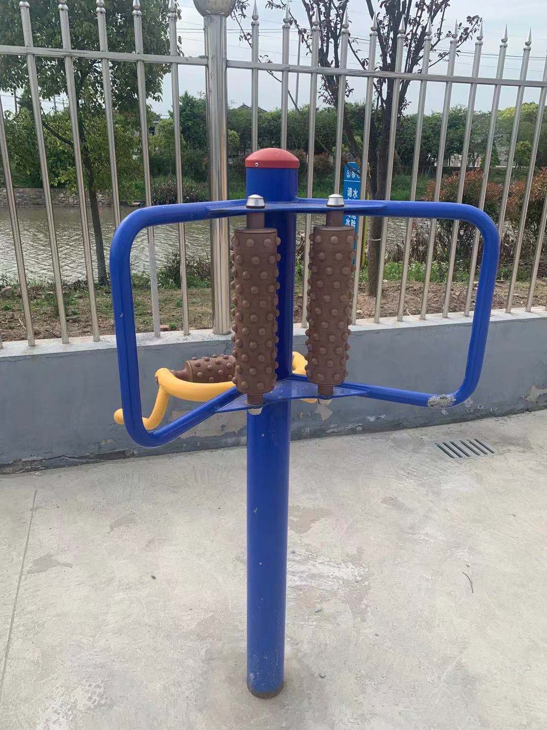 腰背按摩器