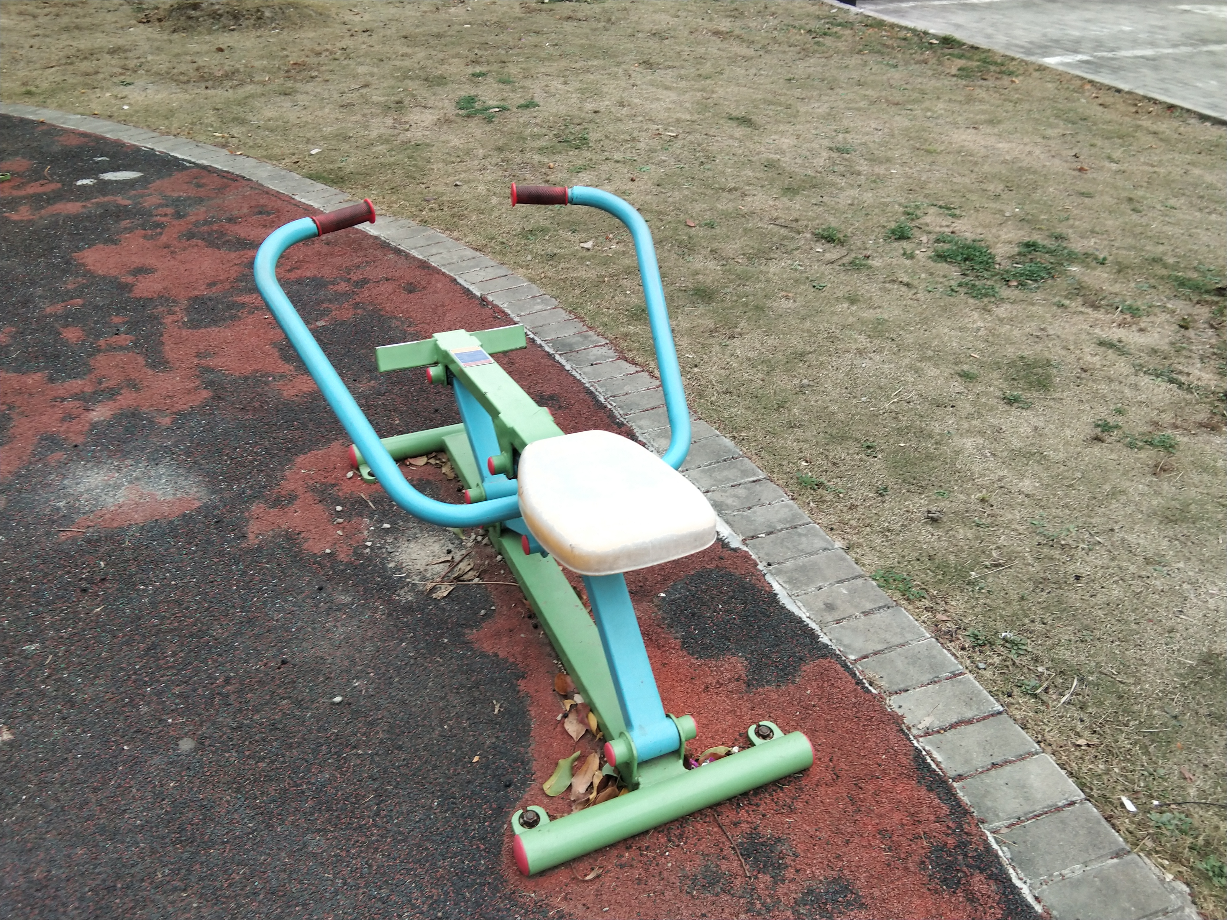 劃船器