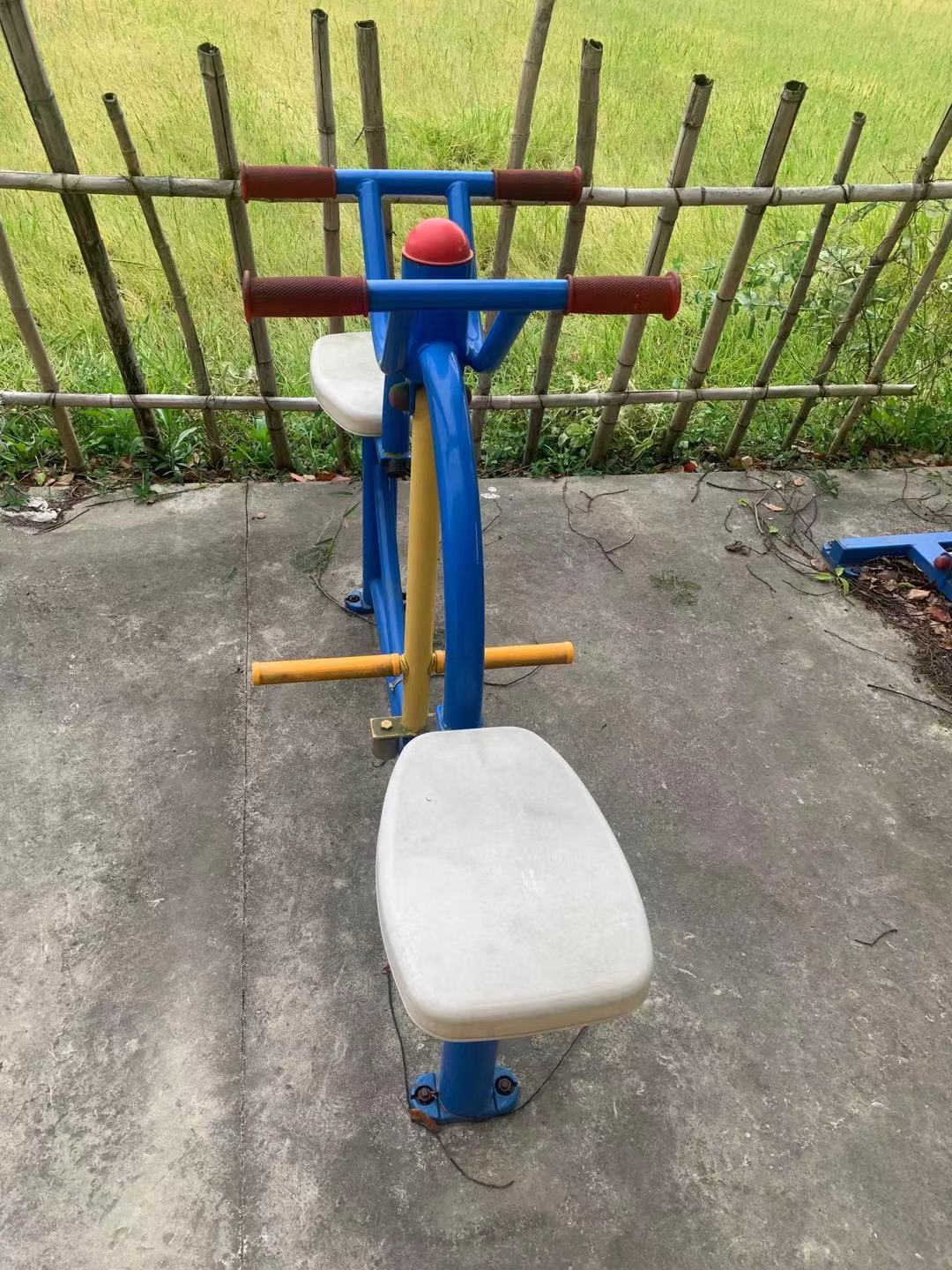下肢康復器