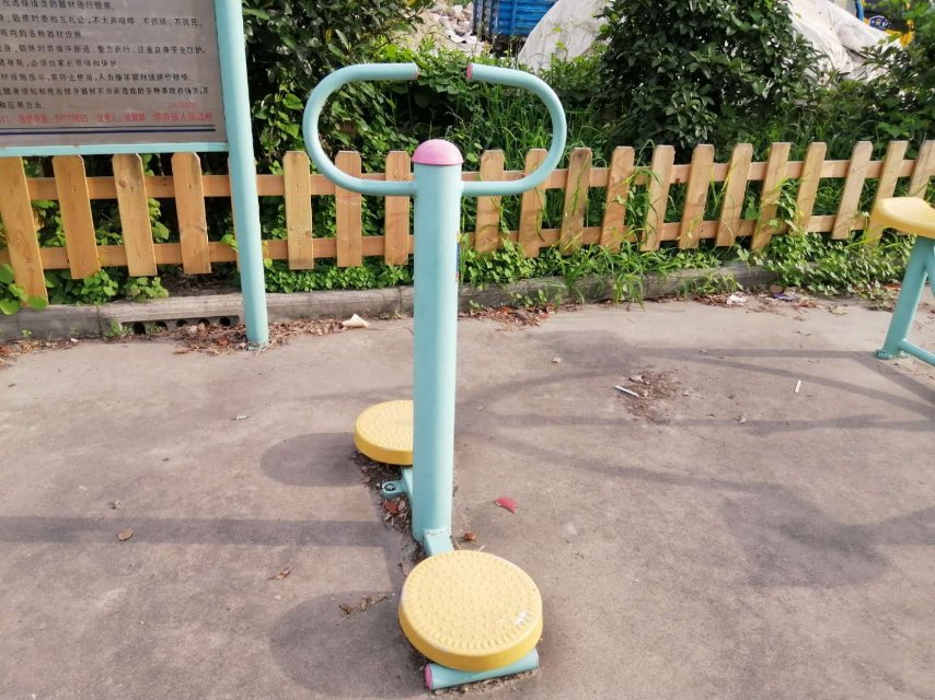 扭腰器