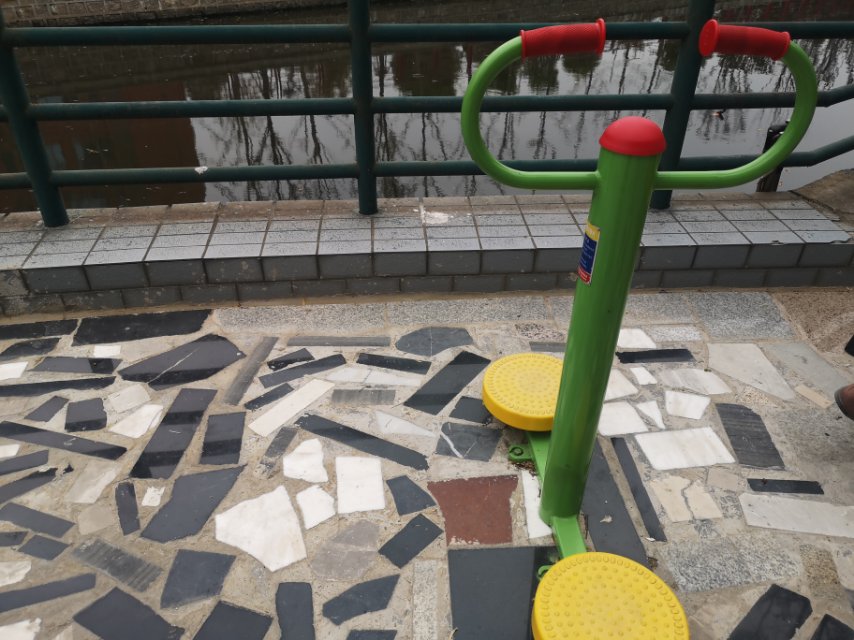 扭腰器