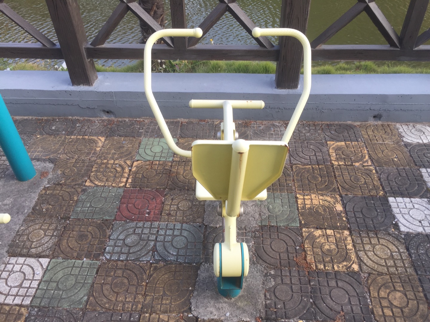劃船器