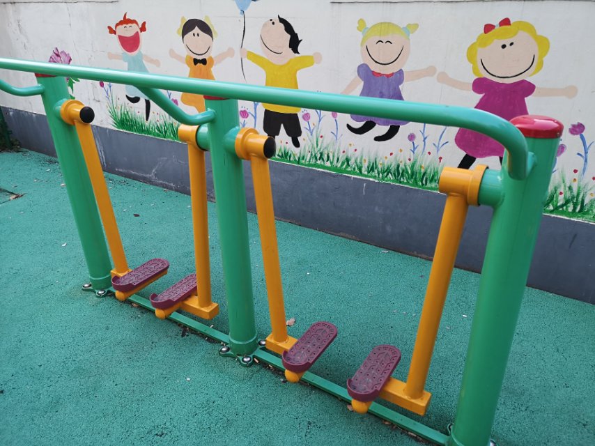 兩聯漫步機
