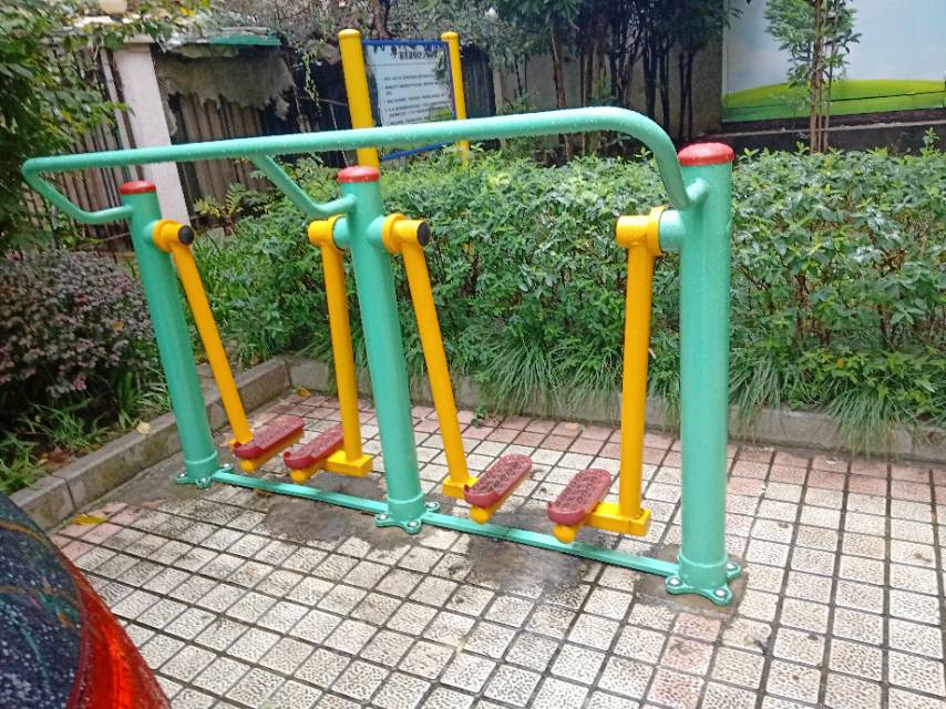 兩聯(lián)漫步機