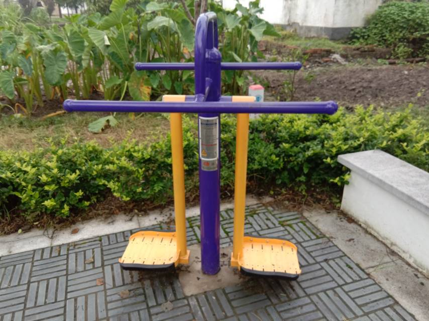 鐘擺器