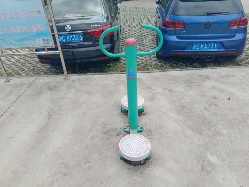 扭腰器