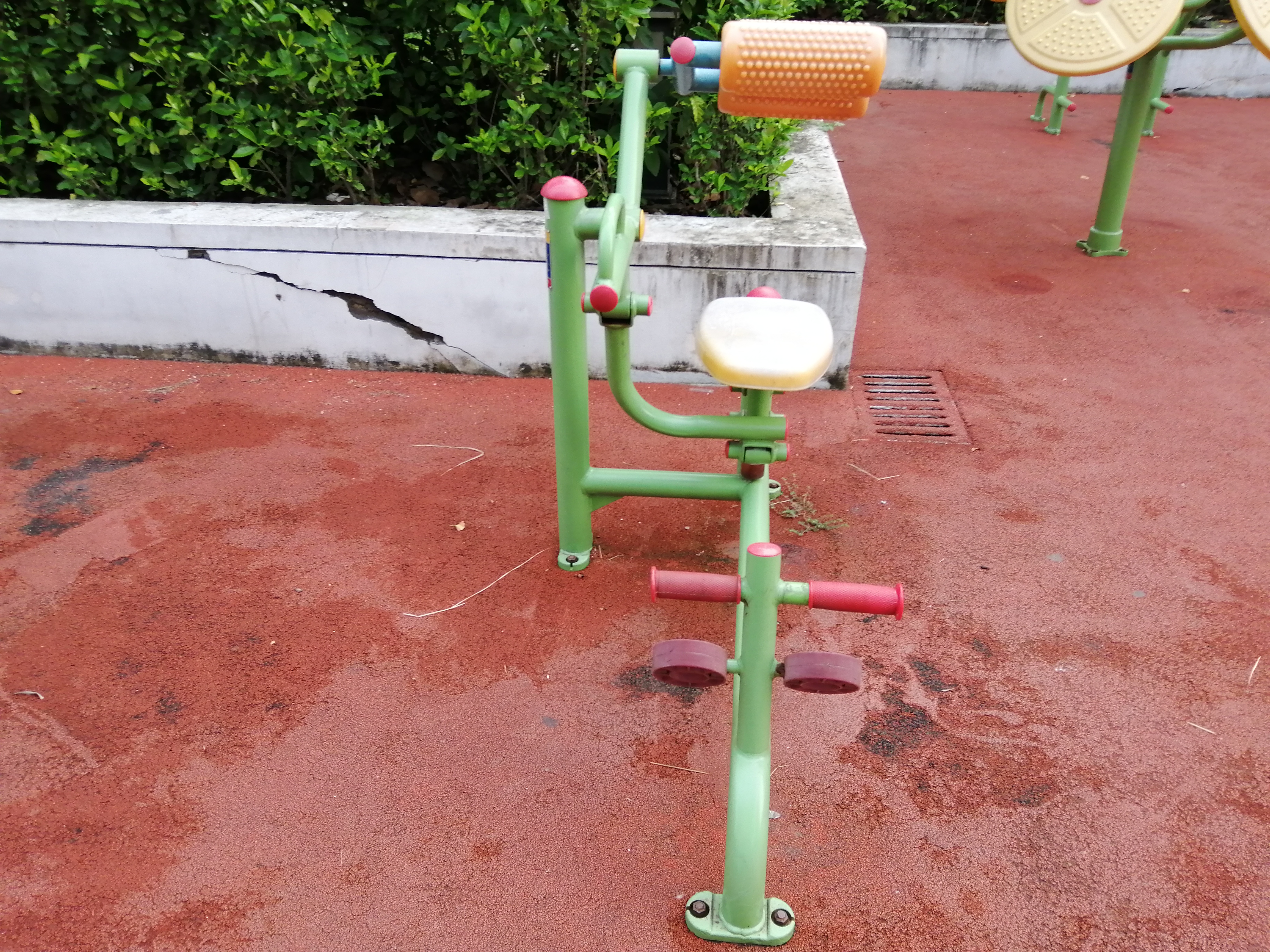 腹背鍛煉器