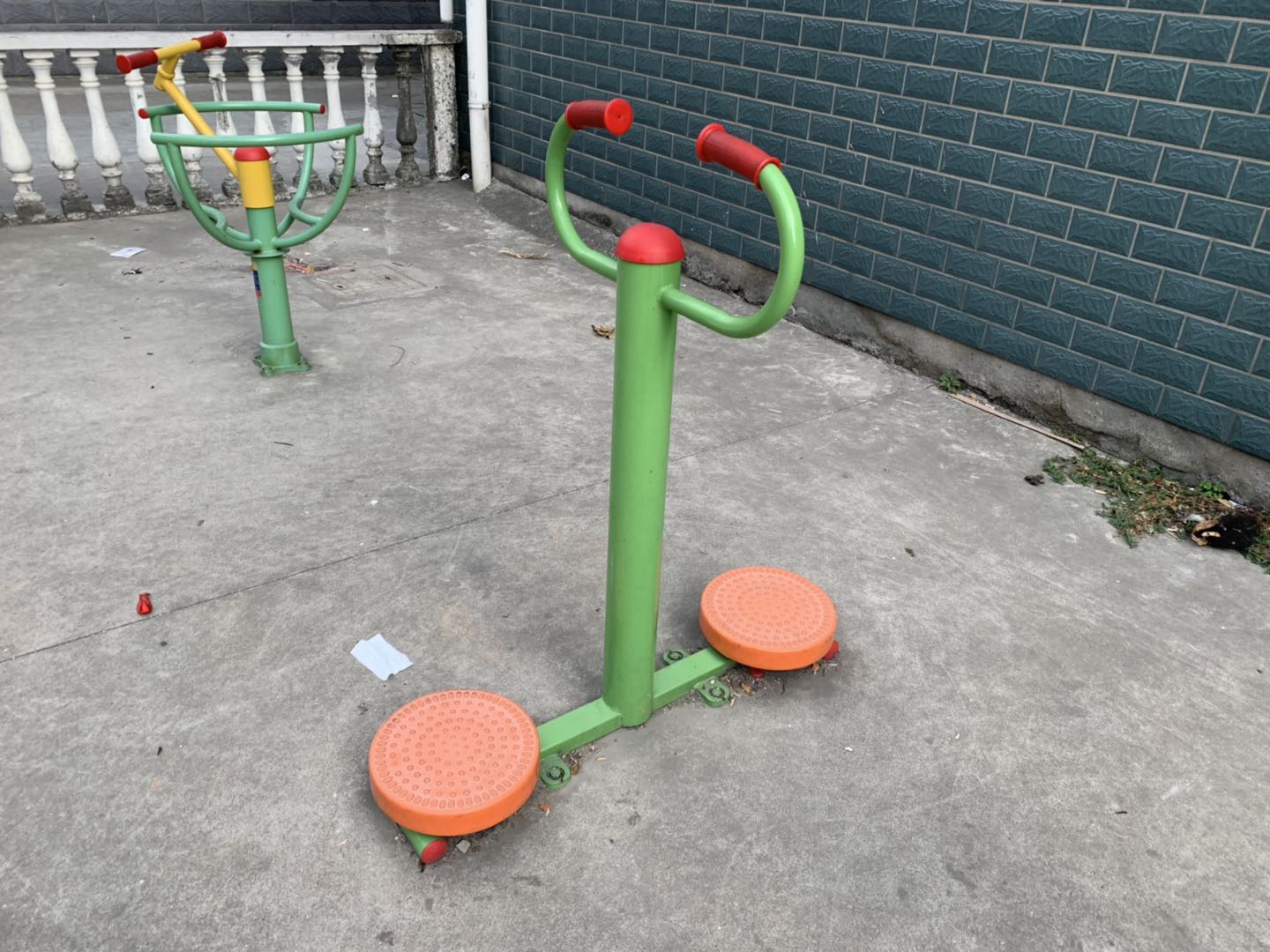 扭腰器