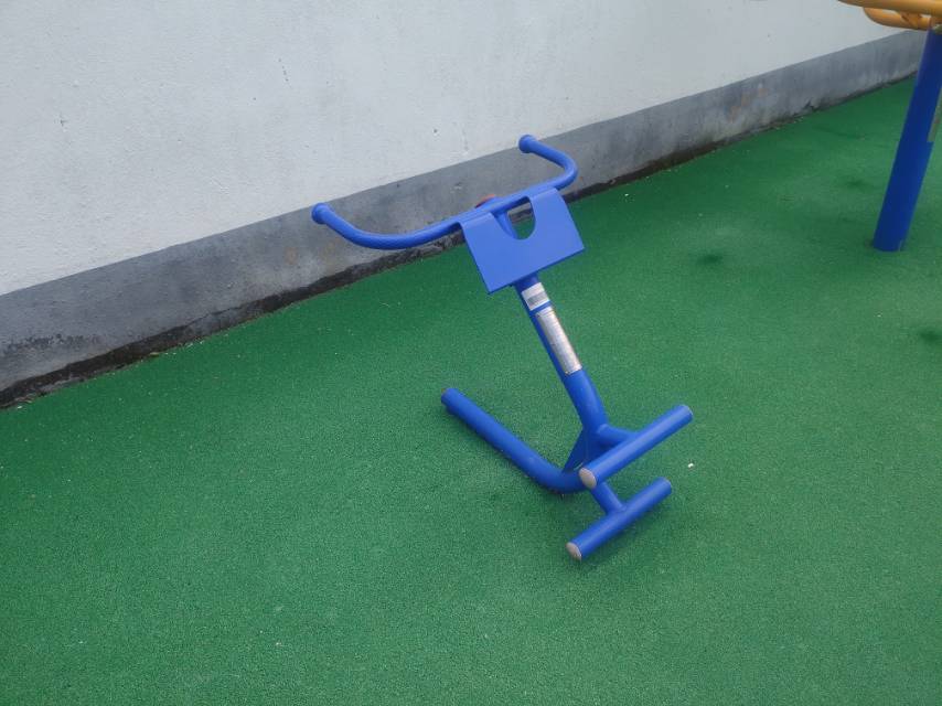 背肌訓練器
