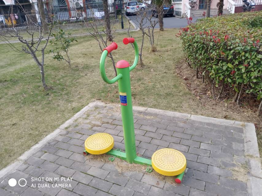 扭腰器