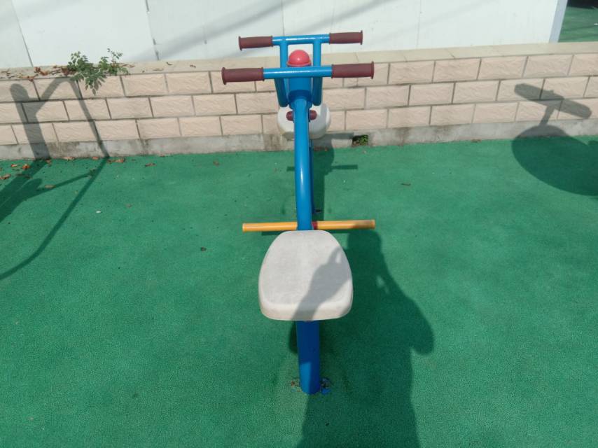 雙人蹬腿器