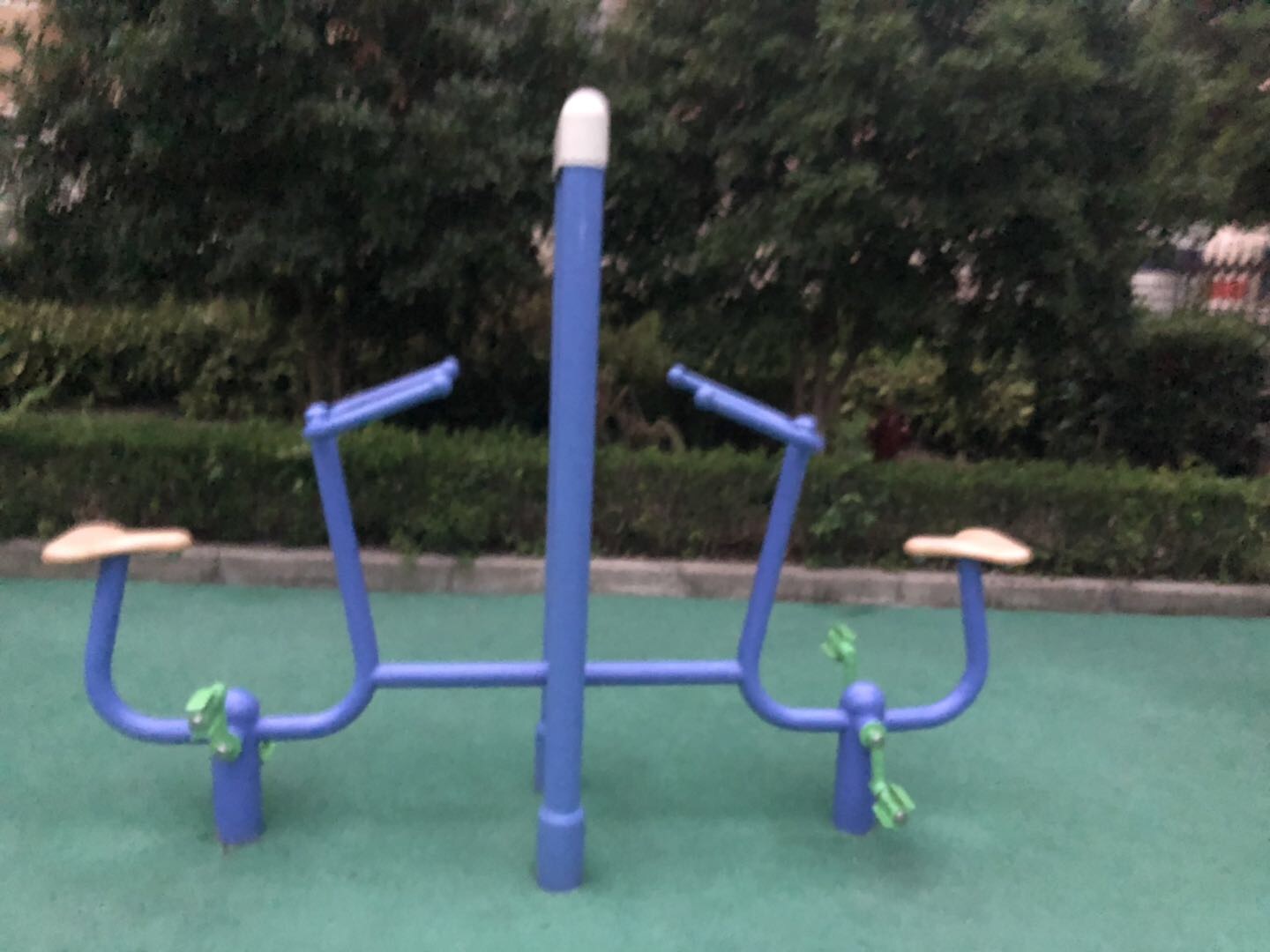 雙立柱健身車