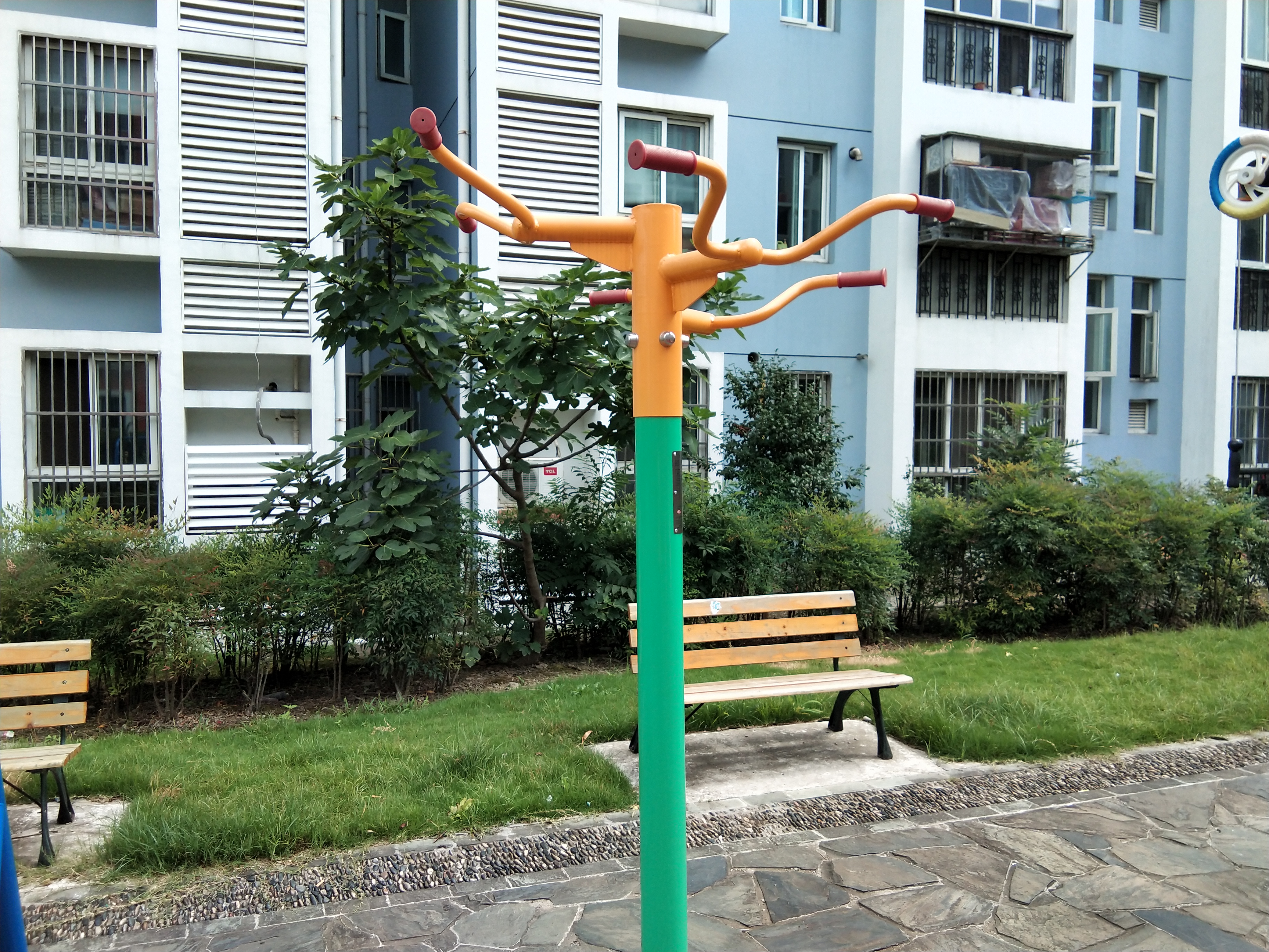 三位引體器