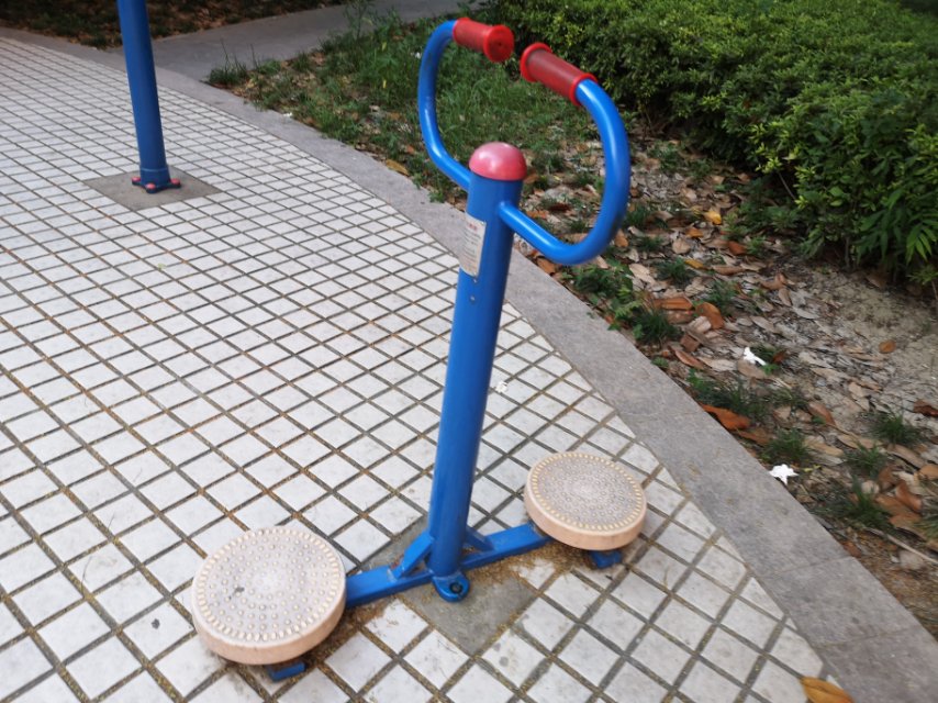 扭腰器