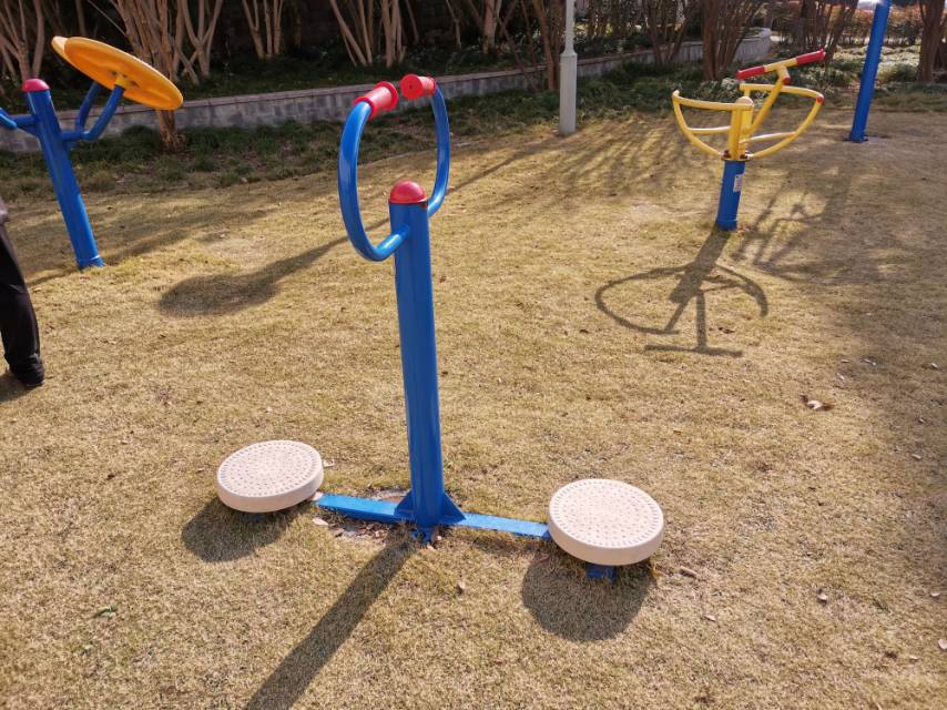 扭腰器
