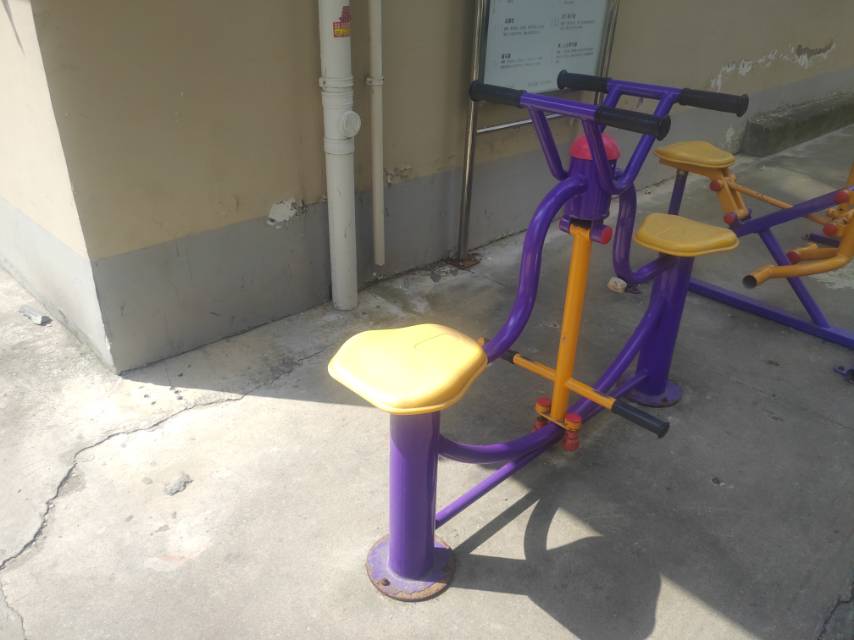 下肢訓練器