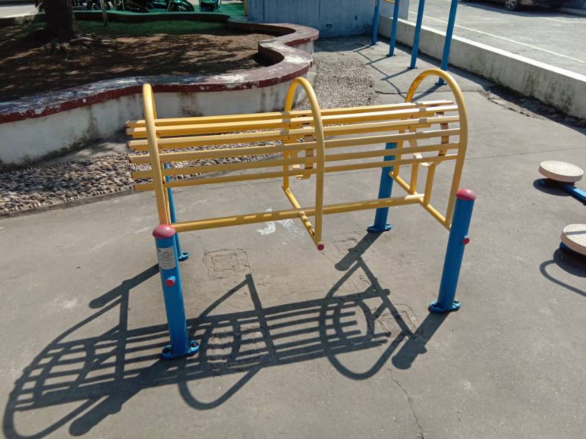 伸腰器