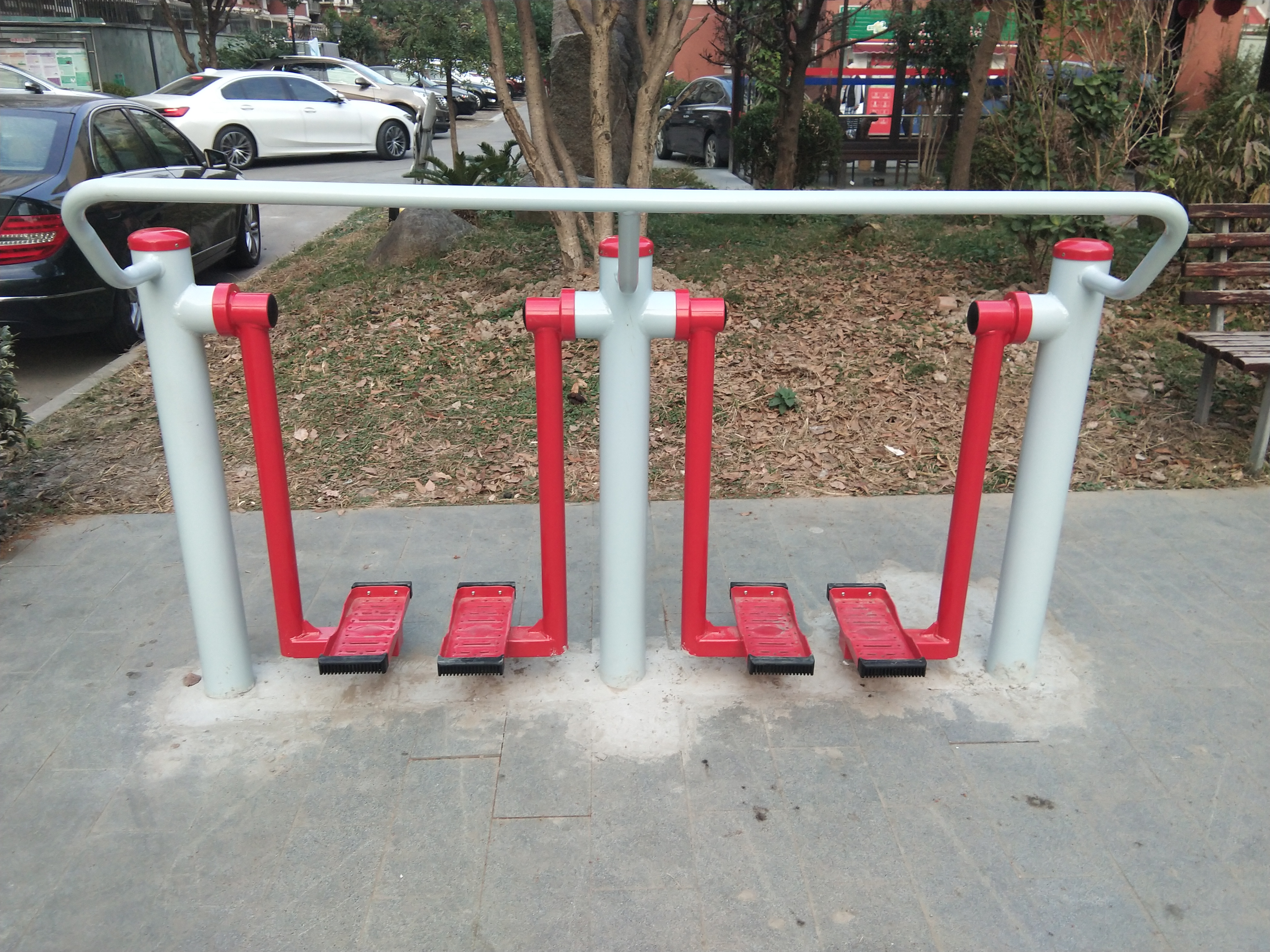 兩聯漫步機