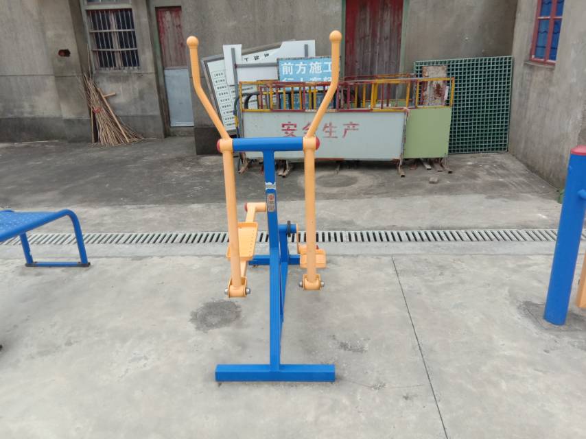 室外橢圓機